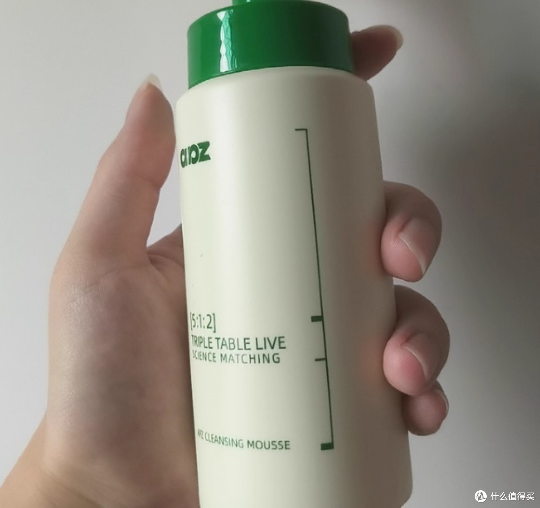 什么洗面奶好用?油皮长痘温和洗面奶推荐十款温和修护,泛红全消