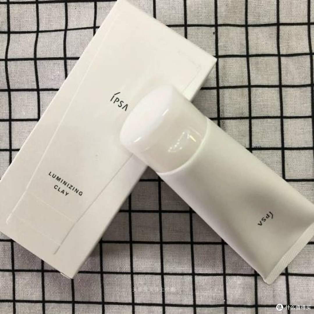 敏感肌适合泥膜推荐:5款温和泥膜,清洁修护两不误