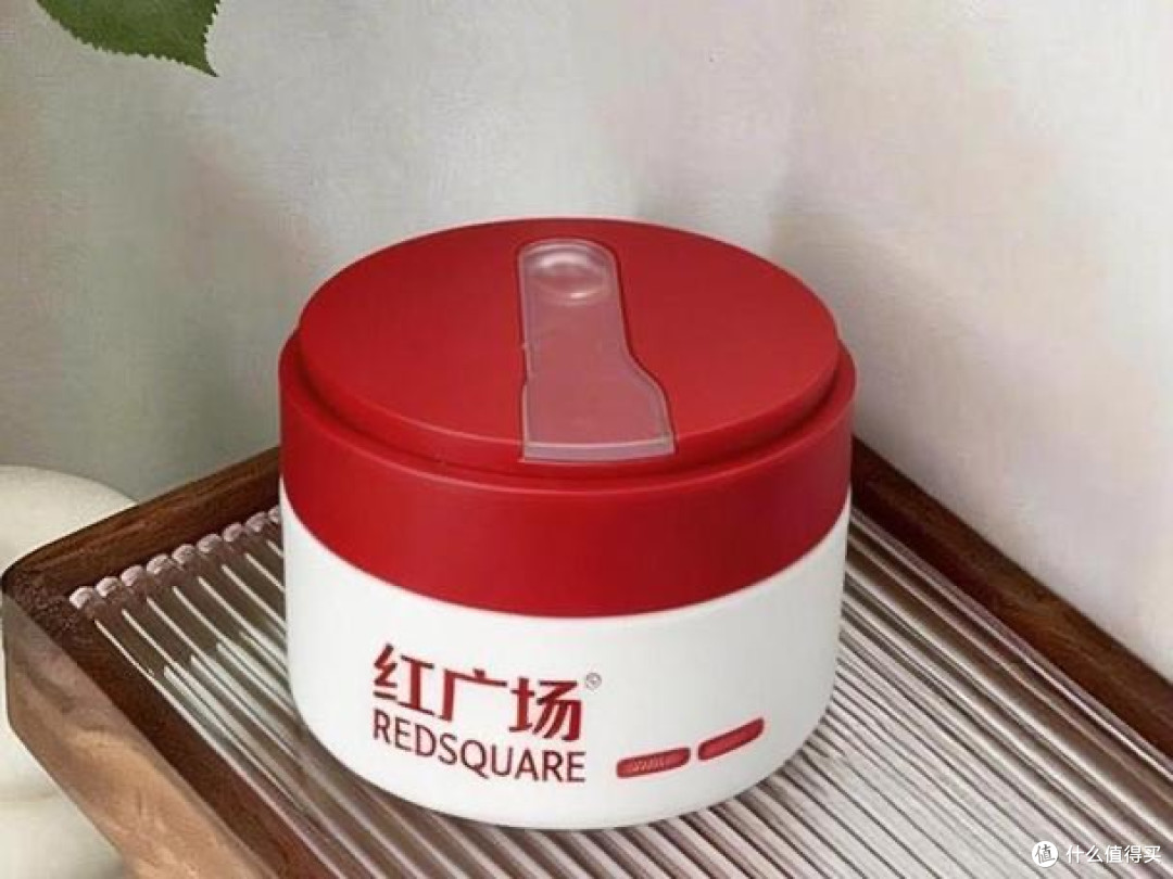敏感肌适合泥膜推荐:5款温和泥膜,清洁修护两不误