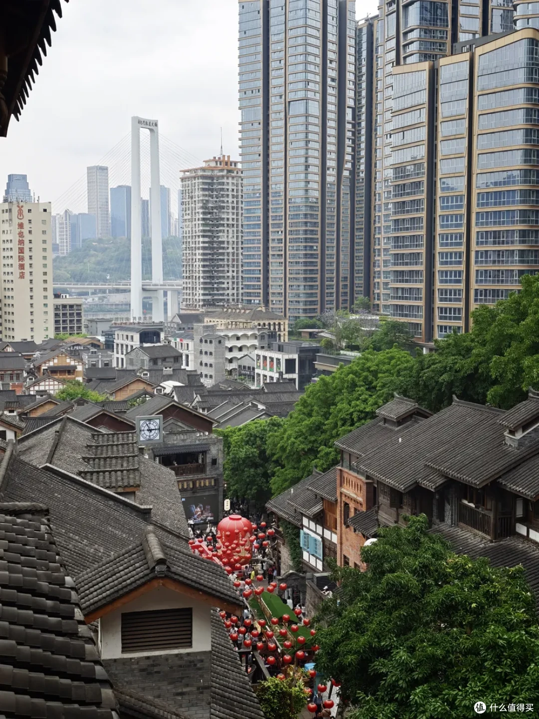 五一重庆旅游攻略,走到腿抽筋,意外看了两场无人机