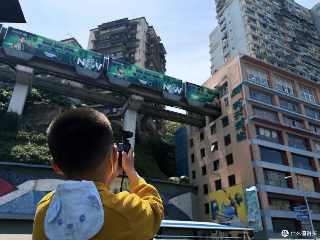 五一重庆旅游攻略,走到腿抽筋,意外看了两场无人机