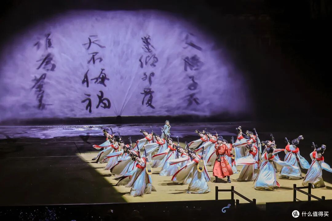 我“穿越了”！一不小心结了个婚，真被这个沉浸式古城“演”服了