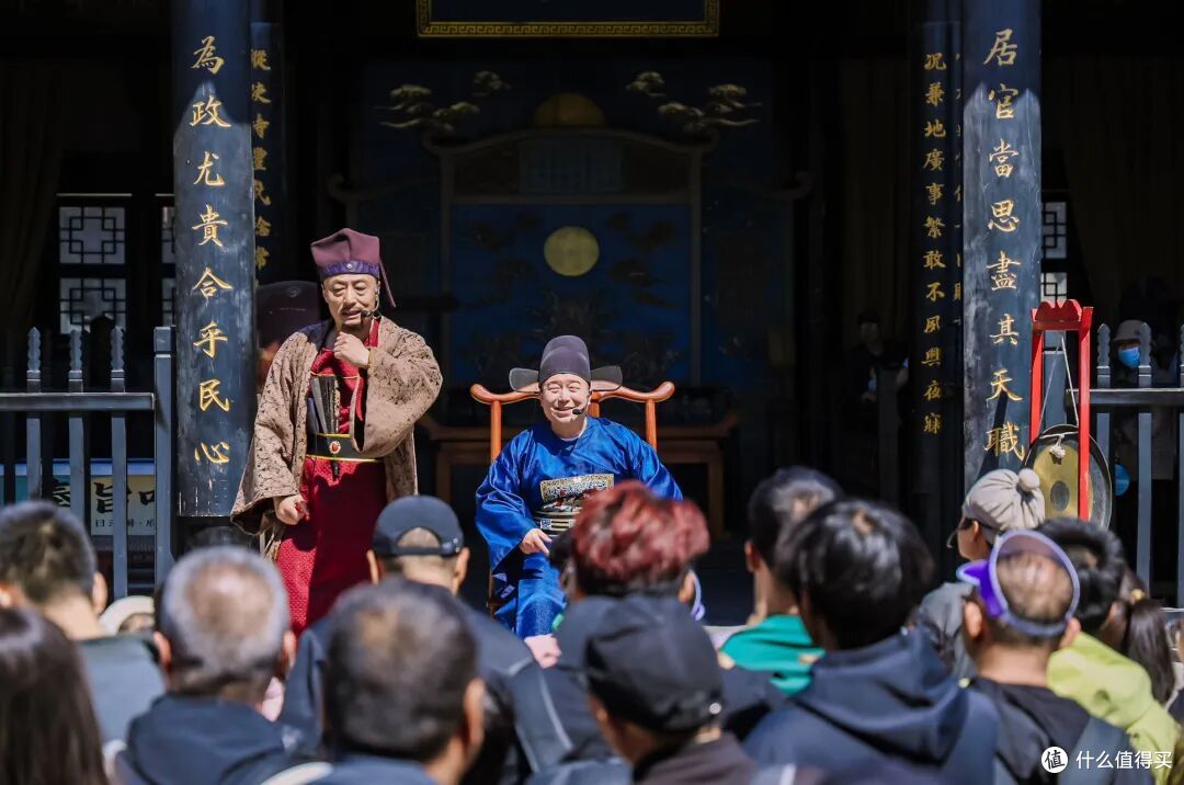 我“穿越了”！一不小心结了个婚，真被这个沉浸式古城“演”服了