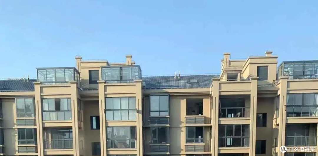 买房时,选择中间户vs边户,住过才知道:边户才是真正的智商税!