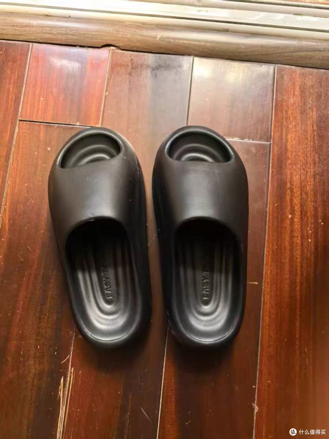 谁懂啊!夏天出门真的离不开一双百搭又好穿的运动拖鞋👡