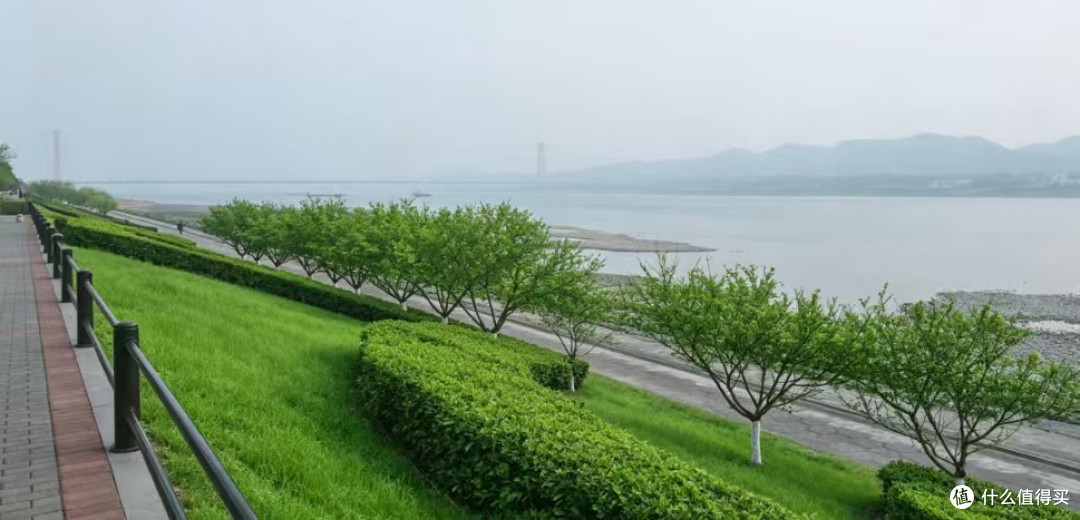 江边遛娃天花板!这处江滩绿道承包了娃的快乐时光