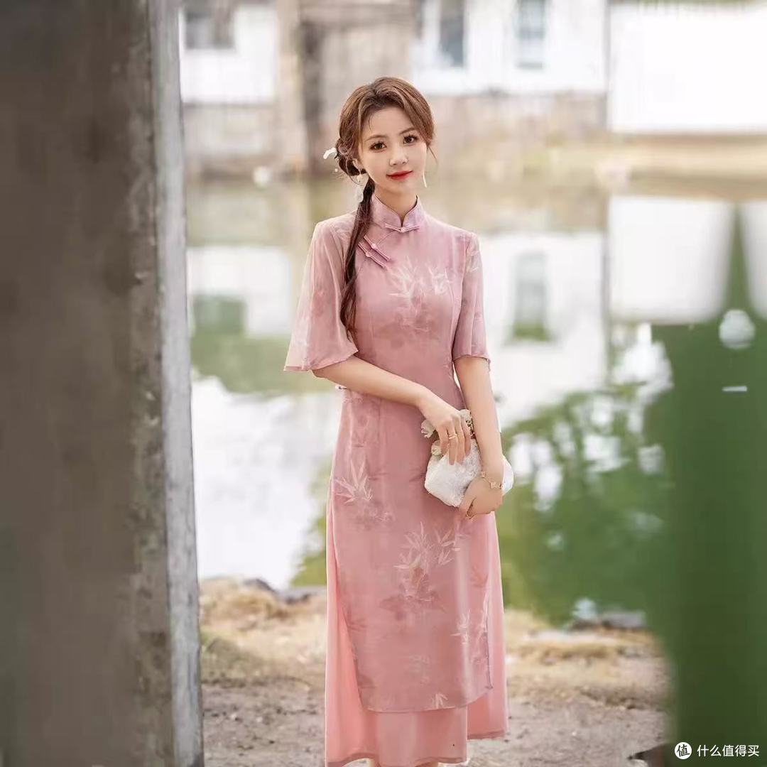 温柔入怀｜复古国风奥黛旗袍，日常也能穿的新中式雅致茶服