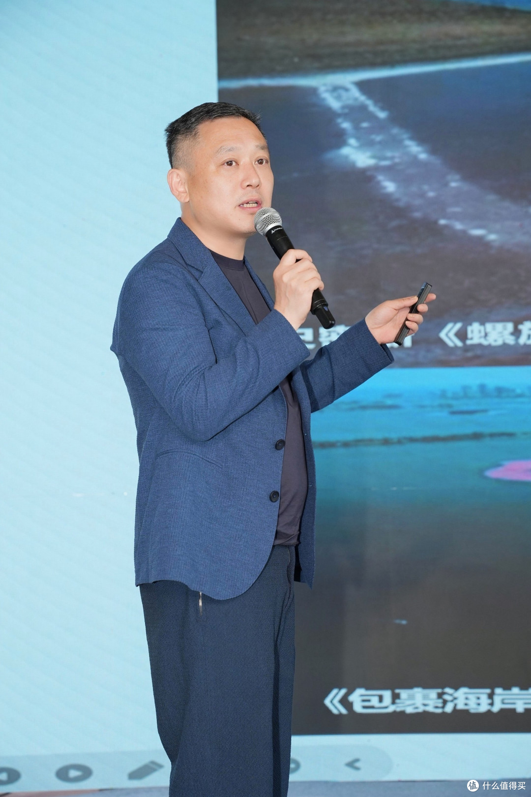 四川美术学院美术馆馆长何桂彦作主题分享