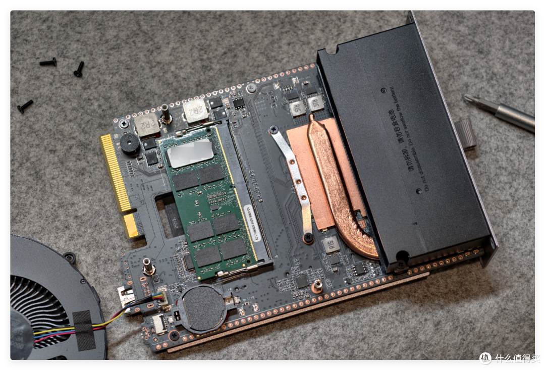 飞牛 EVO4 连续 1 小时温度压测,这次有点不一样