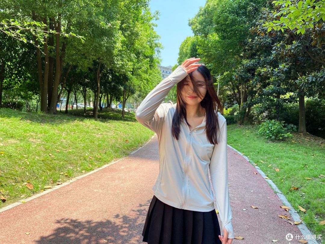 199元Vbrex专业防晒衣测评,专为暴晒设计,UPF200+、2300次耐洗