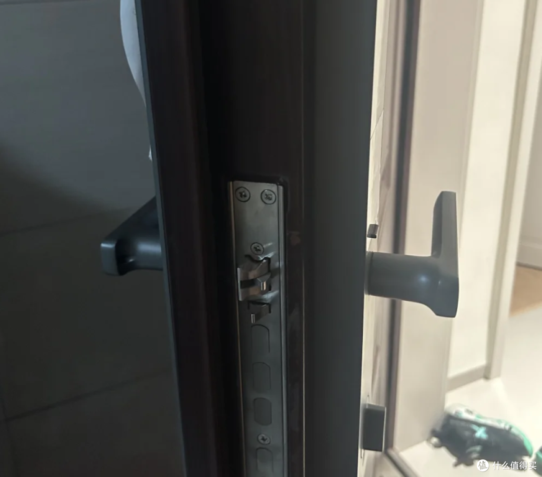一张打印照片秒开智能门锁，到底什么样的智能门锁才安全？