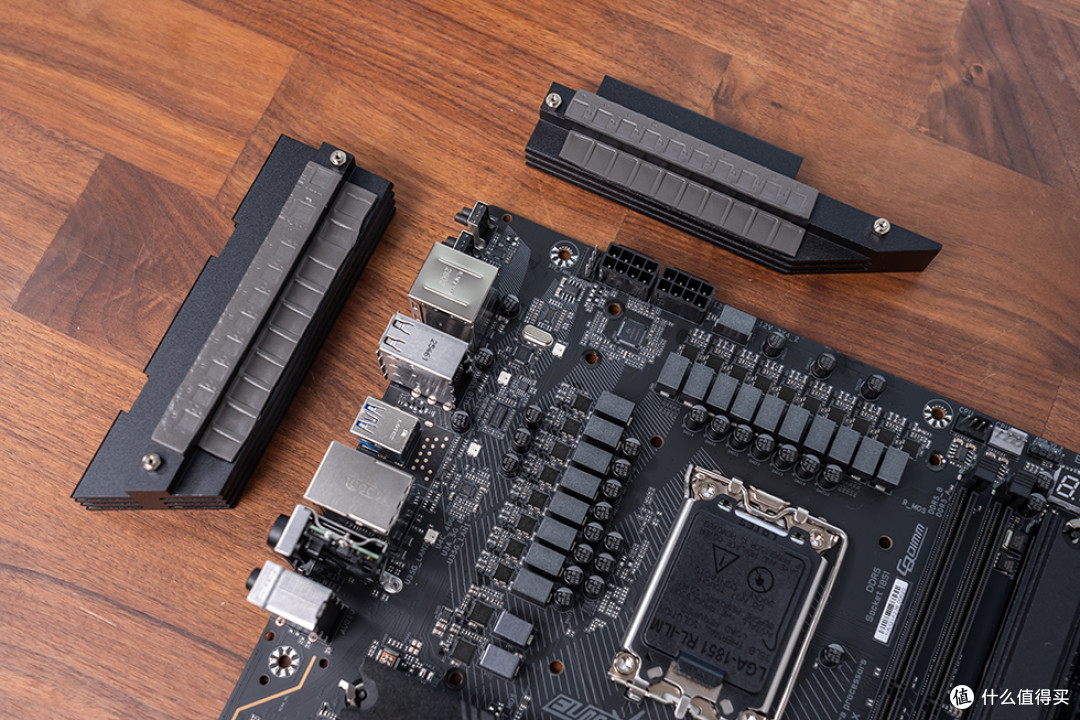 Ultra 270K Plus配什么主板?看一下技嘉Z890 AORUS ELITE DUO X