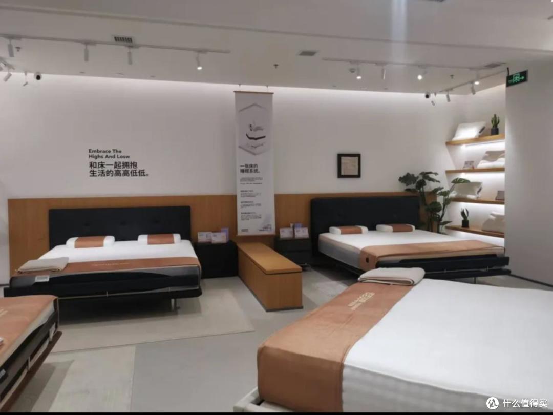 鹏城安睡新地标 | 菠萝斑马深圳首店前海壹方汇优雅启幕