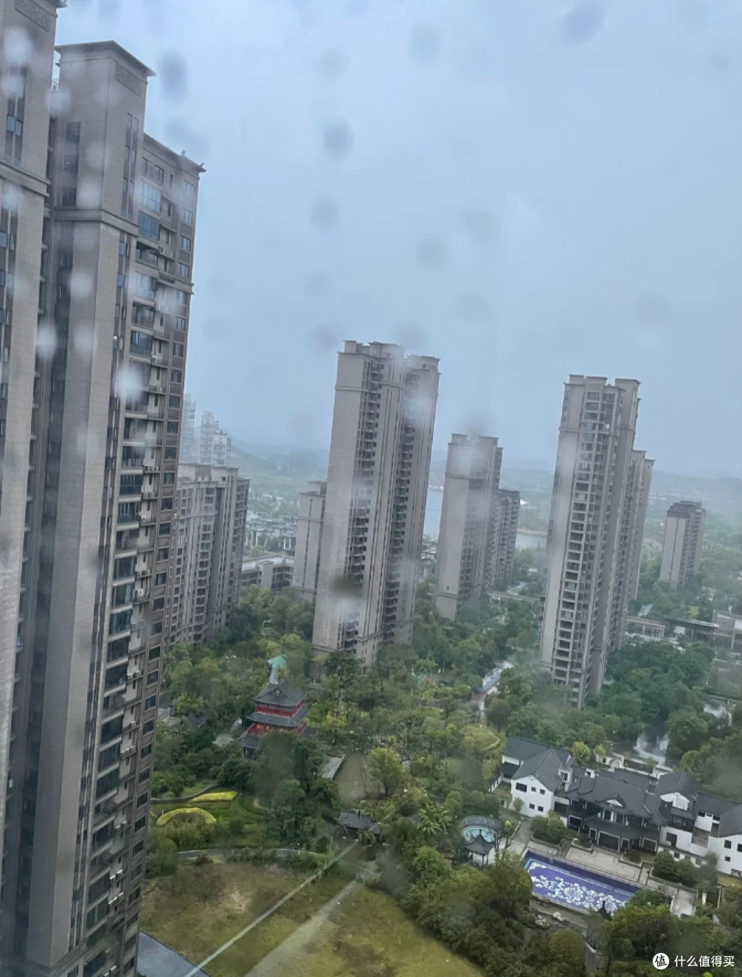 有一种后悔叫买了33楼!不好住更不好卖,彻底成了“不动产”!