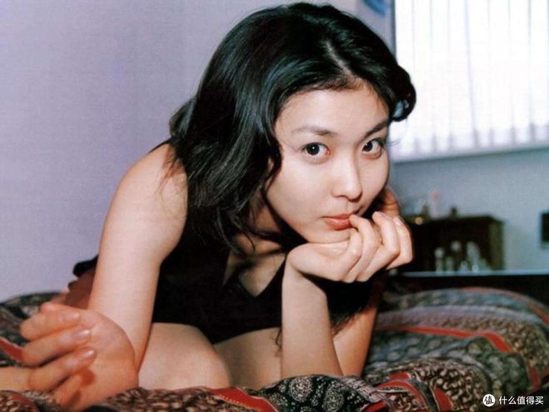 厌倦令人审美疲乏的复制脸美女：重温90 年代日本女星零添加气质