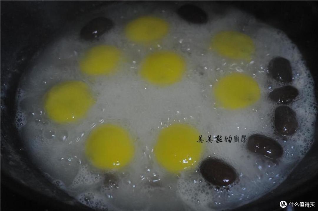 初夏吃它,把熬夜丢的阴液补回来!夜里翻腾少了,一整天精神足!