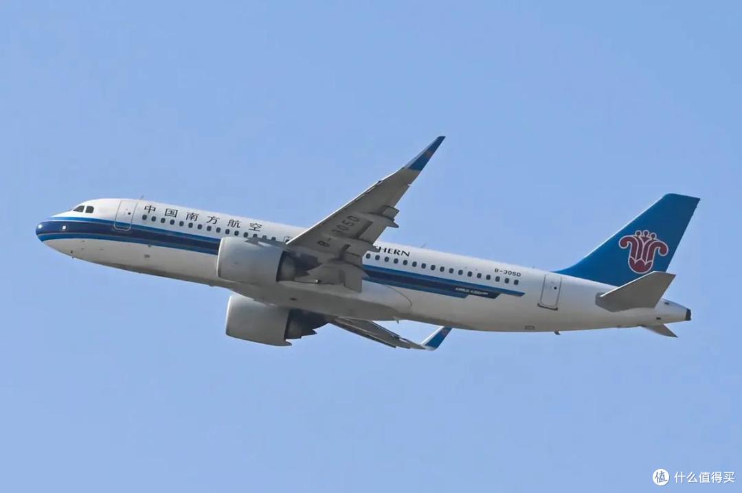 空客A320NEO客机在我国卖疯了！三大航齐购近300架！为何都选它？