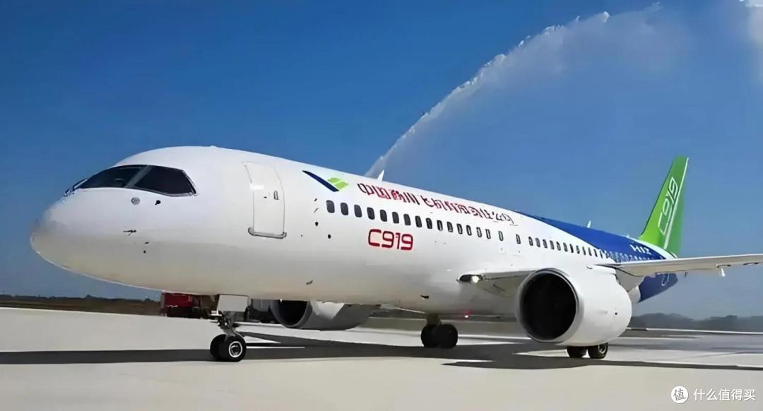 空客A320NEO客机在我国卖疯了！三大航齐购近300架！为何都选它？