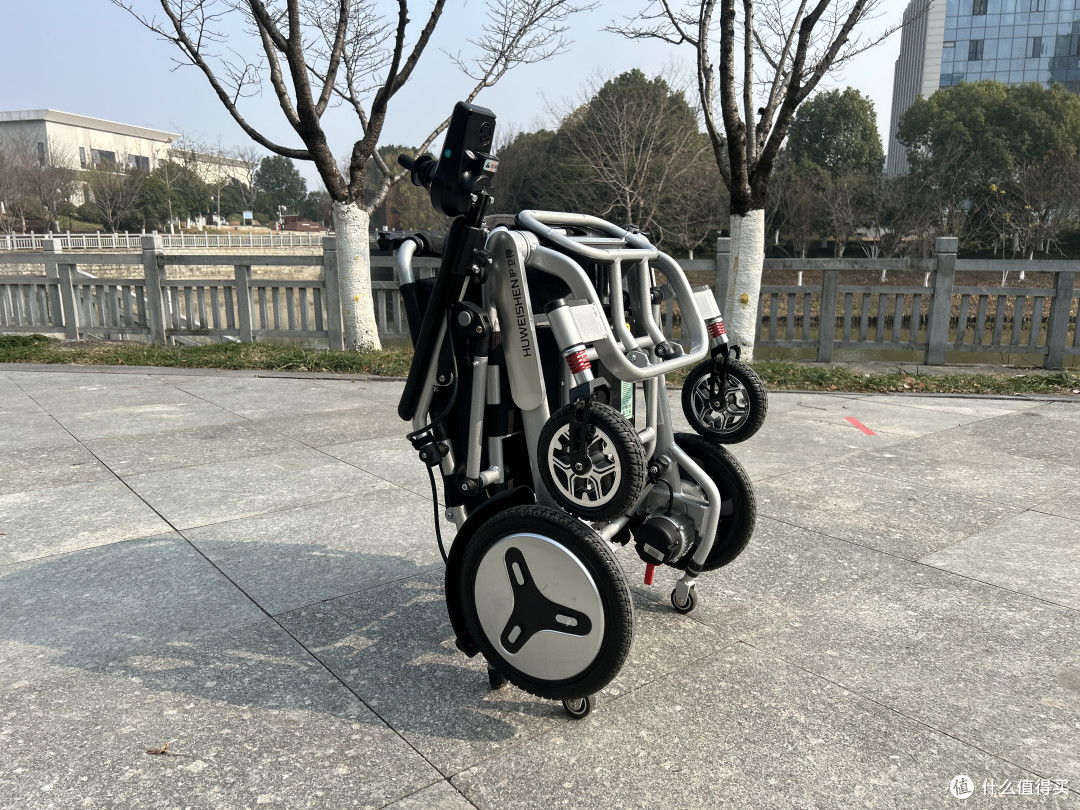 今天才知道!选老人电动轮椅,这3款车型,实用性高,性价比更高