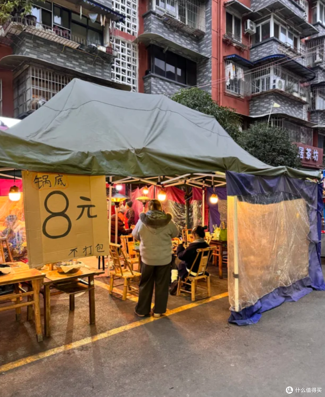 一个坏消息:深圳、成都正在发生3个“怪象”,看懂的人脊背发凉
