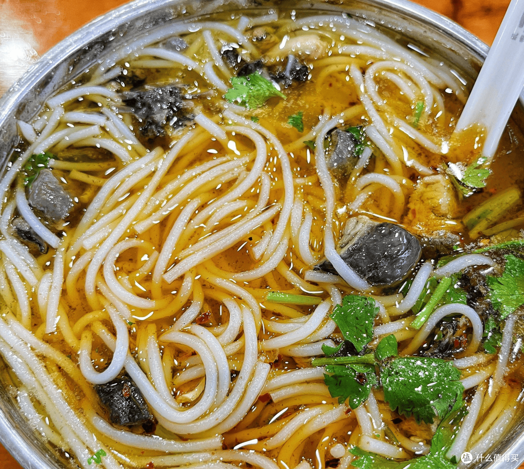 丽江当地必吃的7家宝藏小吃店，不可错过的地道美食推荐！