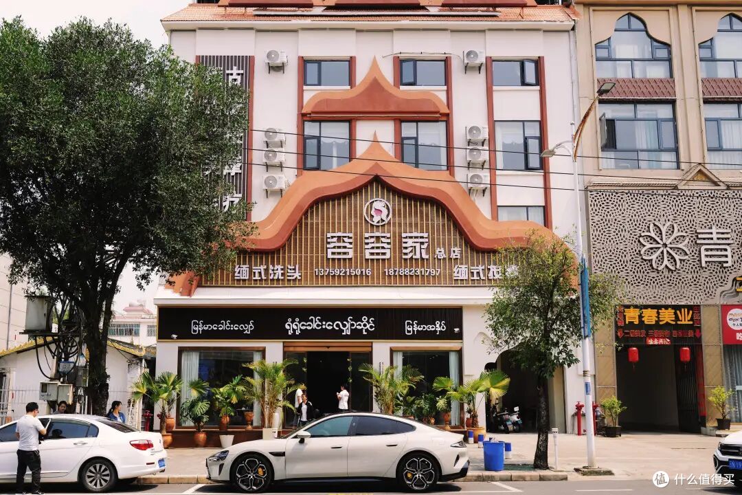 比版纳人少,比东南亚便宜,这座冷门边境小城是今年最棒旅行体验