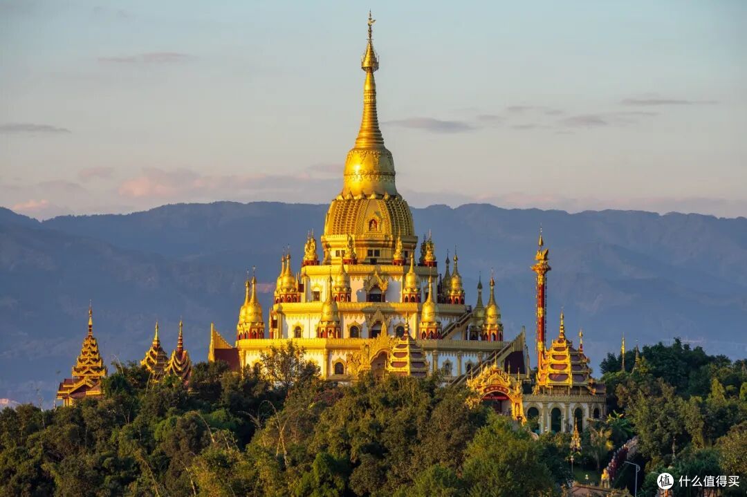 比版纳人少,比东南亚便宜,这座冷门边境小城是今年最棒旅行体验