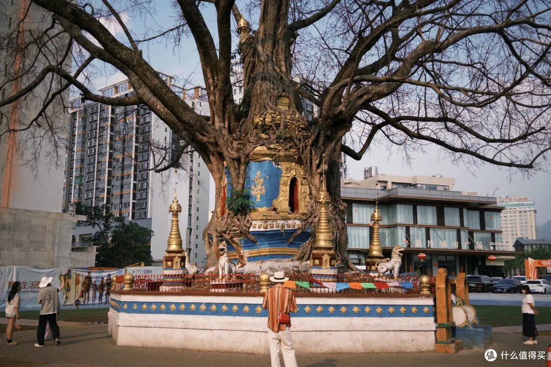比版纳人少,比东南亚便宜,这座冷门边境小城是今年最棒旅行体验