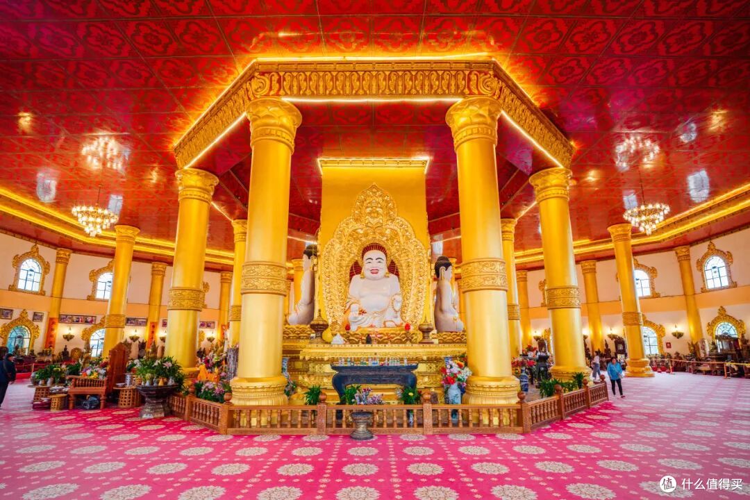 比版纳人少,比东南亚便宜,这座冷门边境小城是今年最棒旅行体验