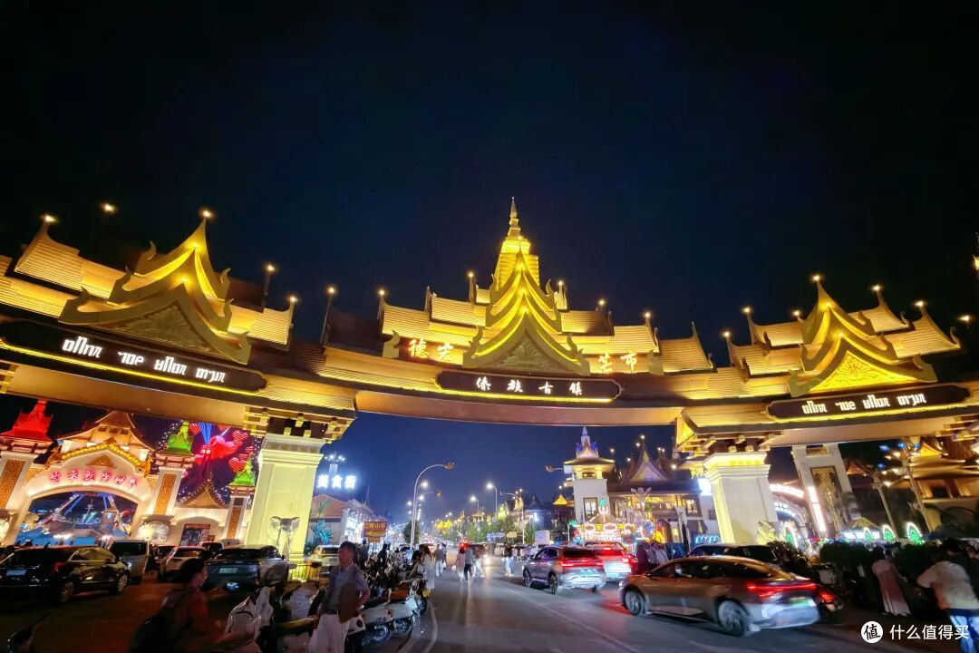 比版纳人少,比东南亚便宜,这座冷门边境小城是今年最棒旅行体验