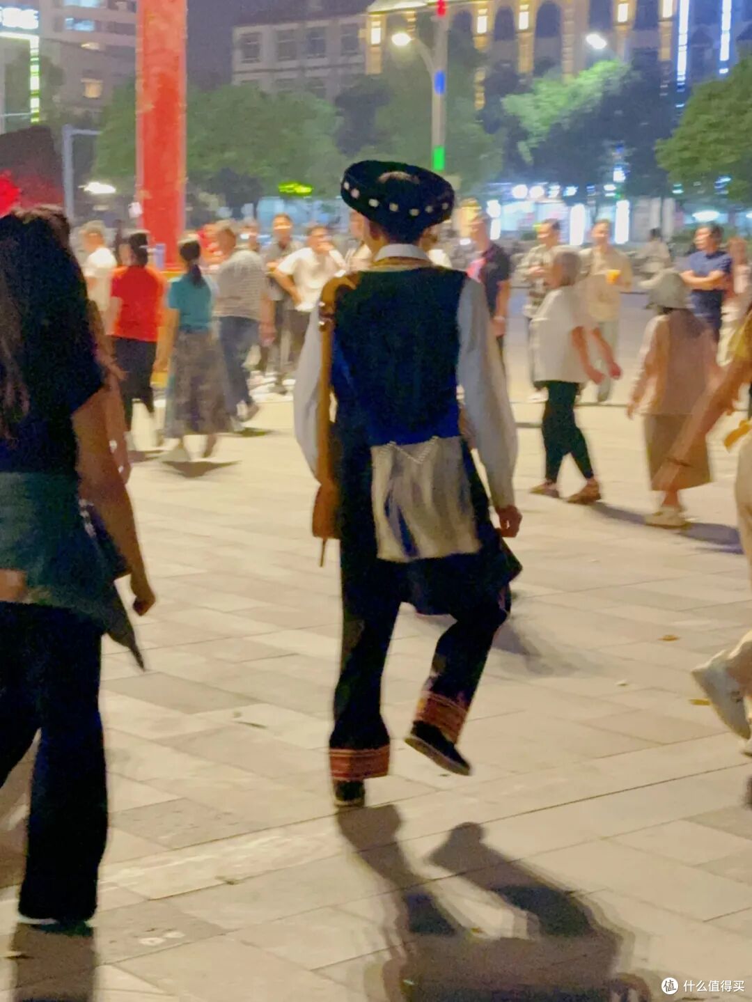 比版纳人少,比东南亚便宜,这座冷门边境小城是今年最棒旅行体验