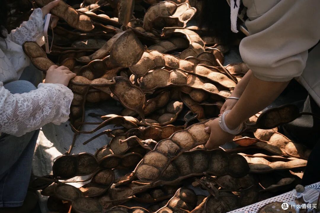 比版纳人少,比东南亚便宜,这座冷门边境小城是今年最棒旅行体验