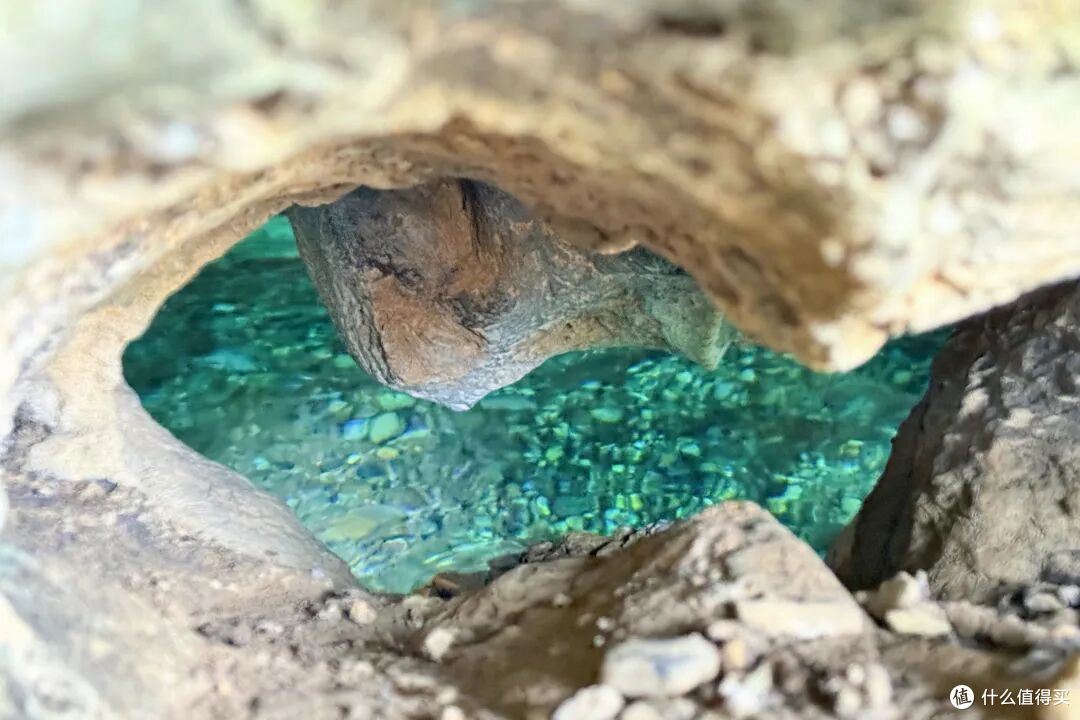 比版纳人少,比东南亚便宜,这座冷门边境小城是今年最棒旅行体验