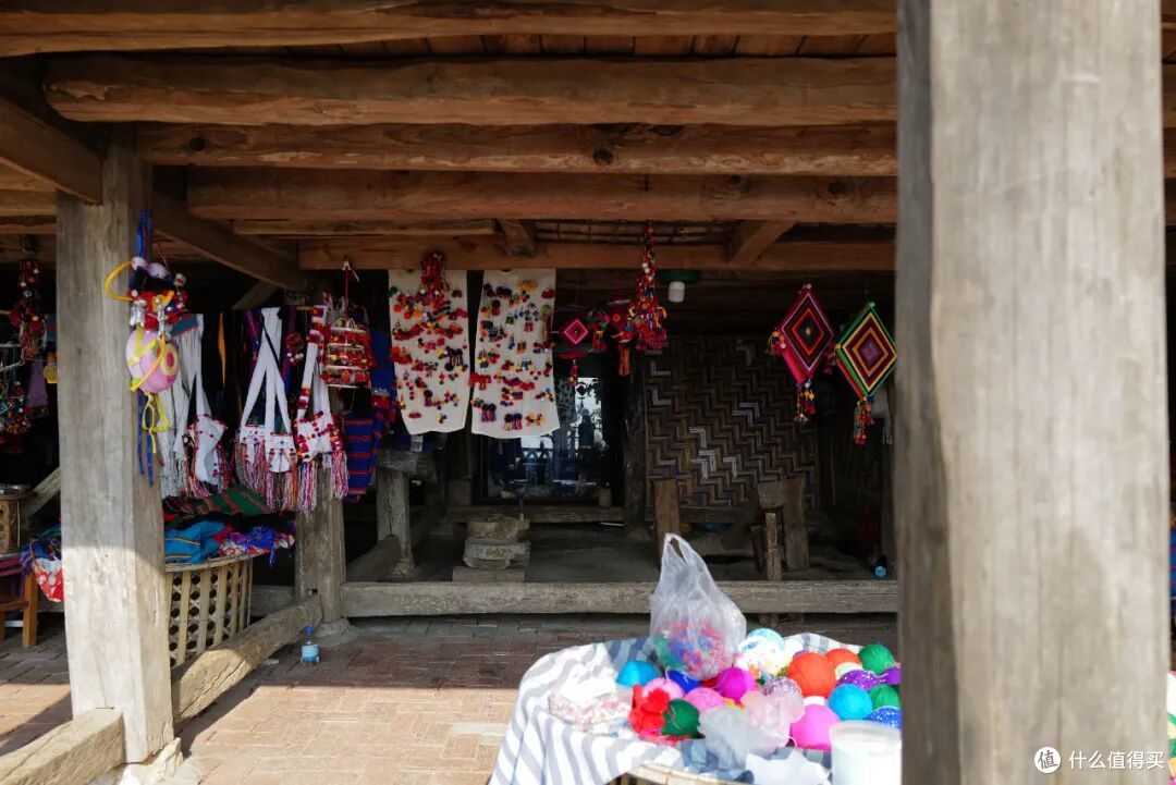 比版纳人少,比东南亚便宜,这座冷门边境小城是今年最棒旅行体验