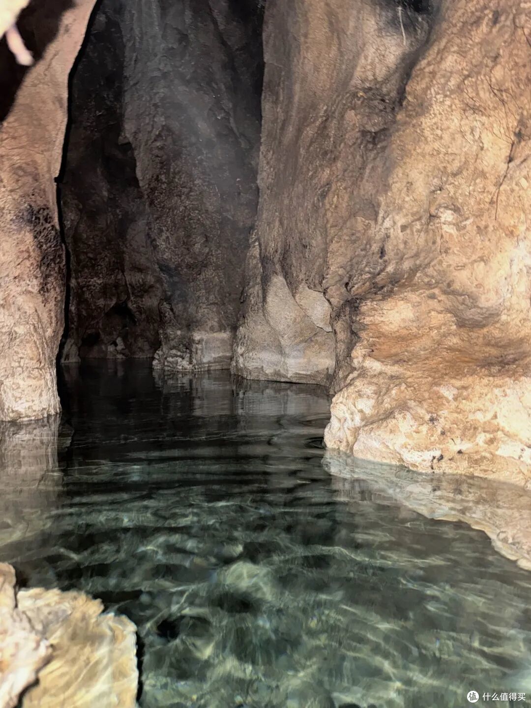 比版纳人少,比东南亚便宜,这座冷门边境小城是今年最棒旅行体验