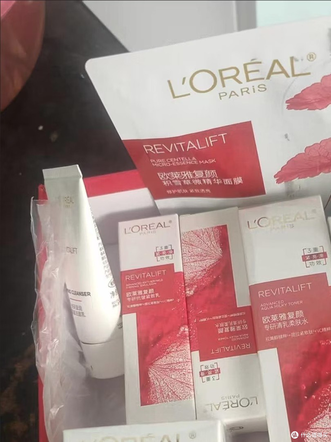 520送礼推荐:欧莱雅复颜抗皱水乳套装