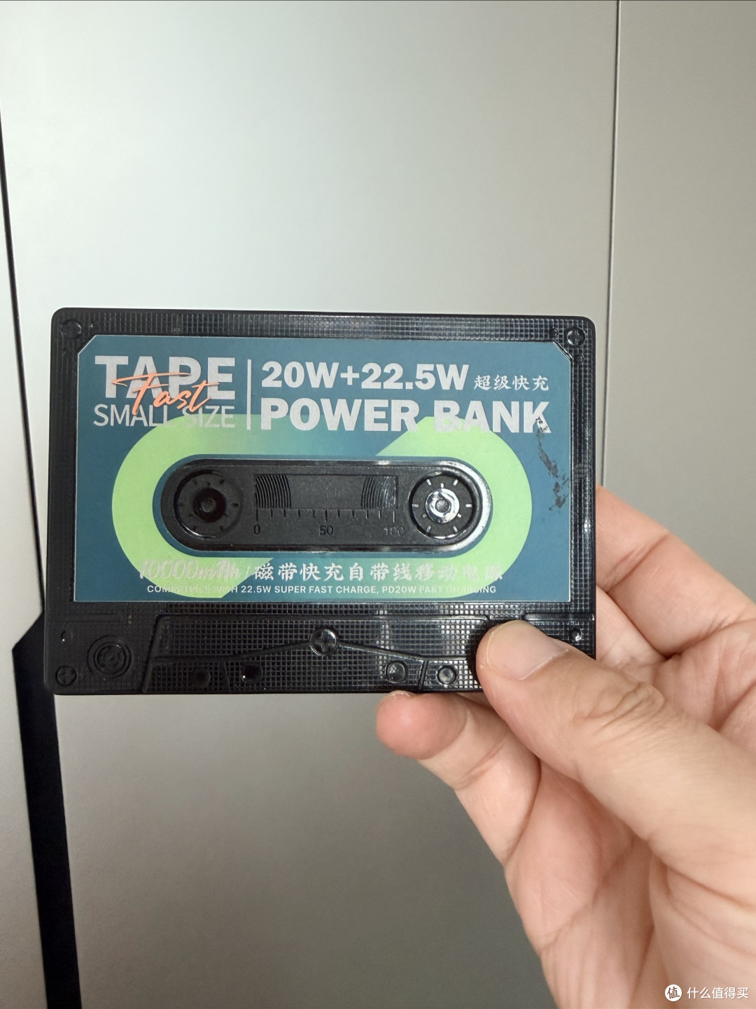 复古颜值党狂喜!这个磁带充电宝也太酷了吧