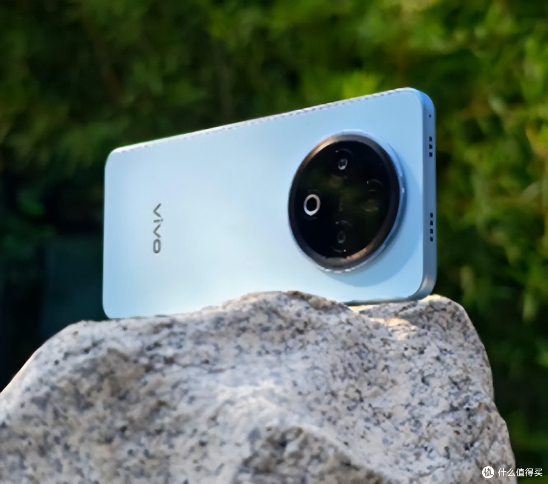 vivo Y500:1665元拿下12+512G,2026年千元档不讲武德"续航卷王"