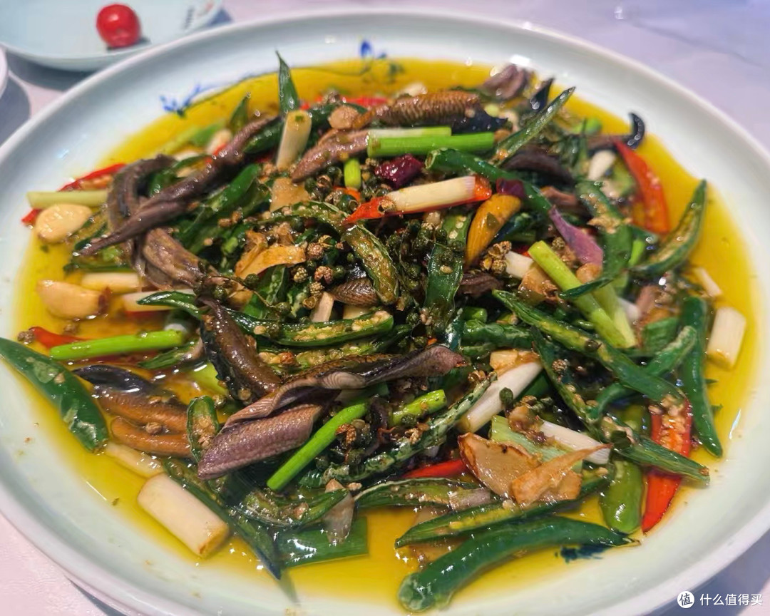 重庆这家乡村菜,80块吃撑川味江湖,每口都是山城烟火~