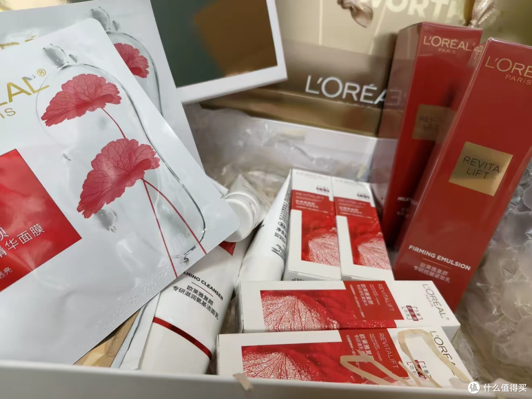 520礼物首选|欧莱雅复颜燕窝酸水乳礼盒,送礼贴心不踩雷💖