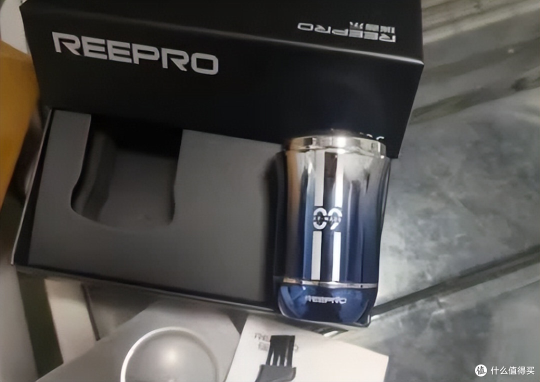 男士剃须刀推荐哪款好?品牌十大排名对比,实测高能款实力出圈!