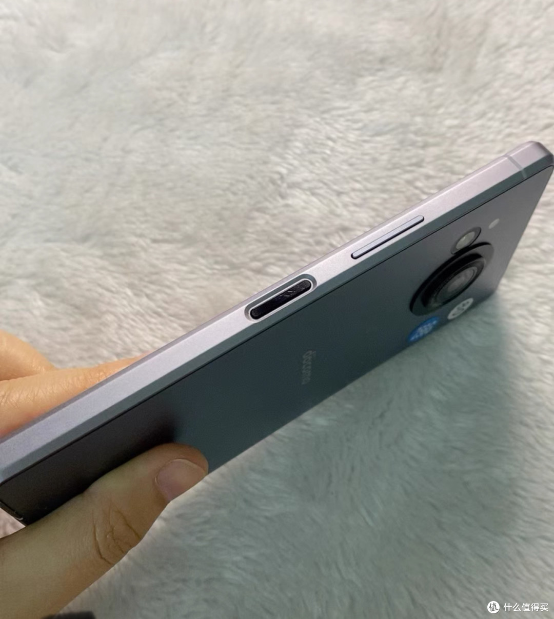 洋垃圾R8!8Gen2卖到百元价,系统难用到想砸手机,但我还要吹