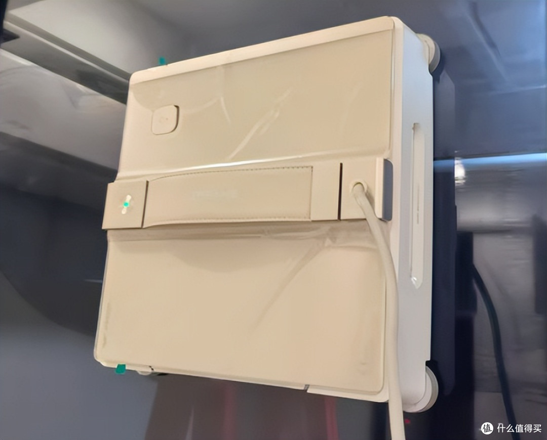 高层擦窗户玻璃神器哪种好?2026年自动擦窗机器人十大品牌盘点!