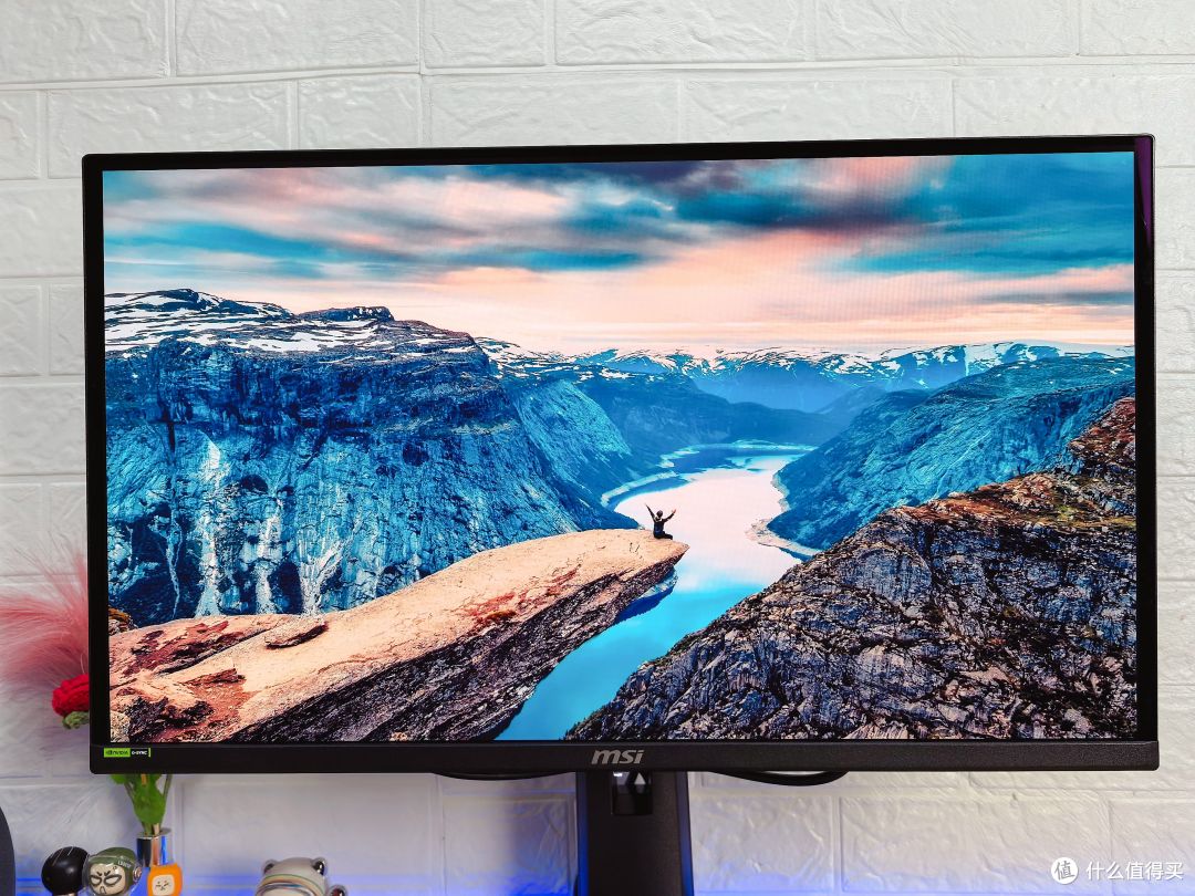 微星MAG 271QP QD-OLED X28流光显示器,用过说点大实话,值不值