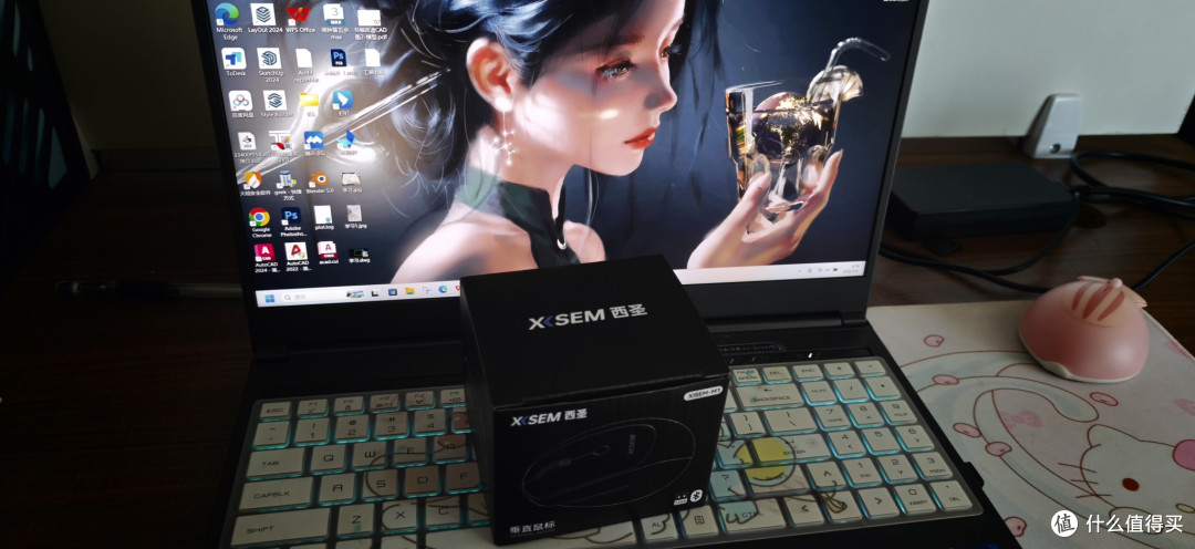 练习时长0.25年的设计师为什么喜欢人体工学鼠标