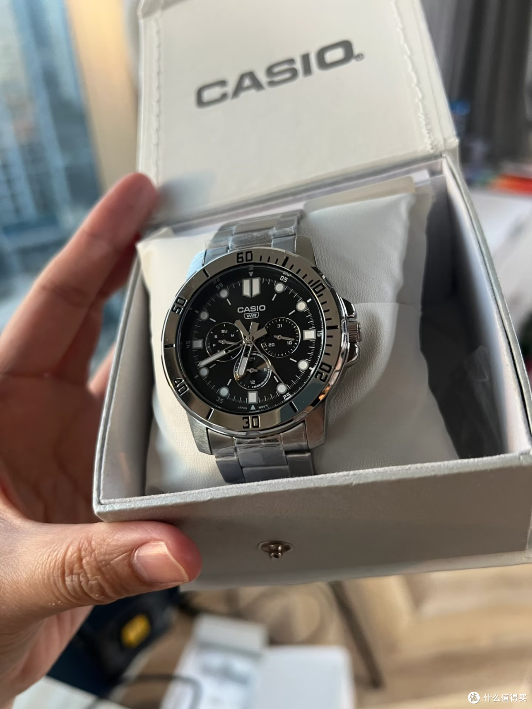 卡西欧EDIFICE EQS-500：实用腕表之选