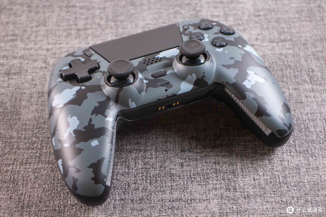 200元拿下无自适应扳机,但触控板没砍的“DS5”手柄值吗?