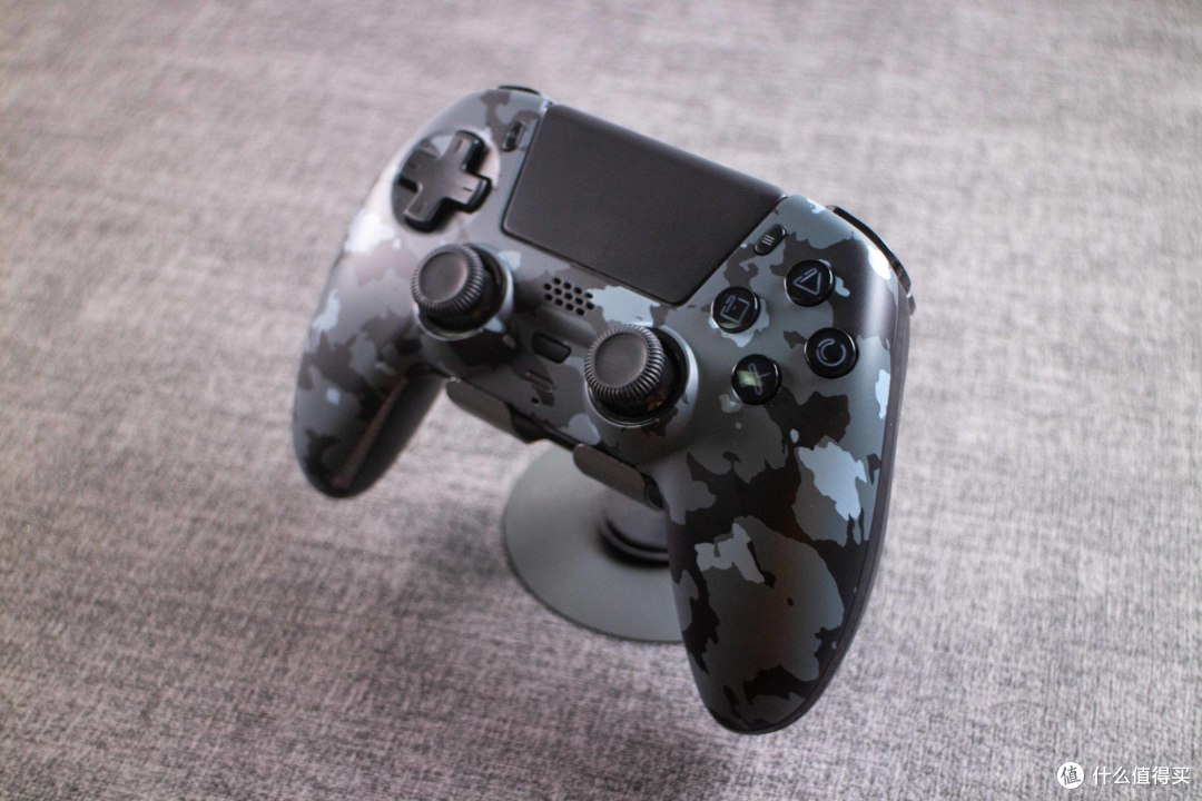200元拿下无自适应扳机,但触控板没砍的“DS5”手柄值吗?