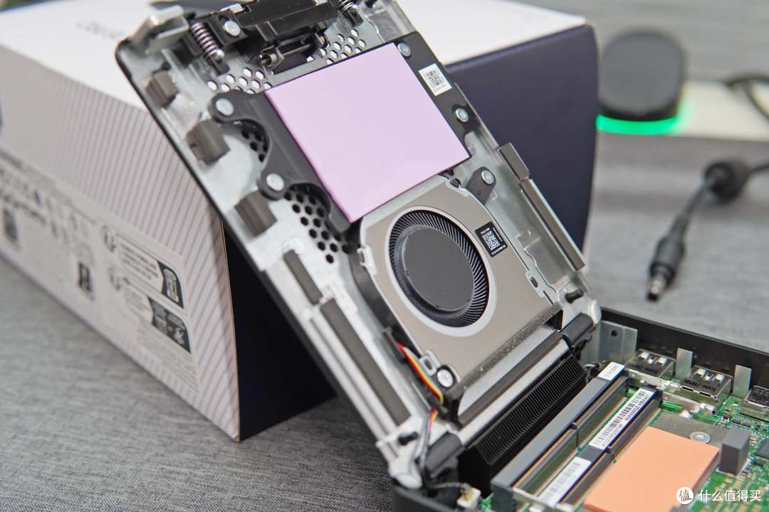 华硕NUC 16 Pro：搭载英特尔第三代酷睿Ultra，全场景无缝适配