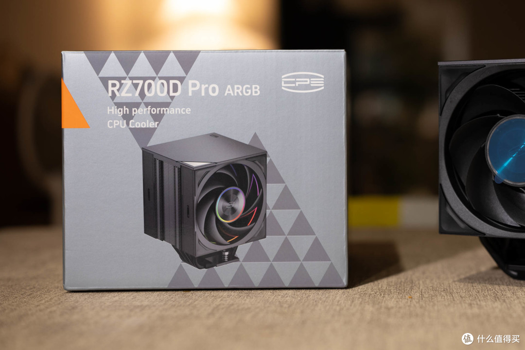 7热管单塔旗舰,内敛光效更高级!超频三 RZ700 PRO ARGB 评测